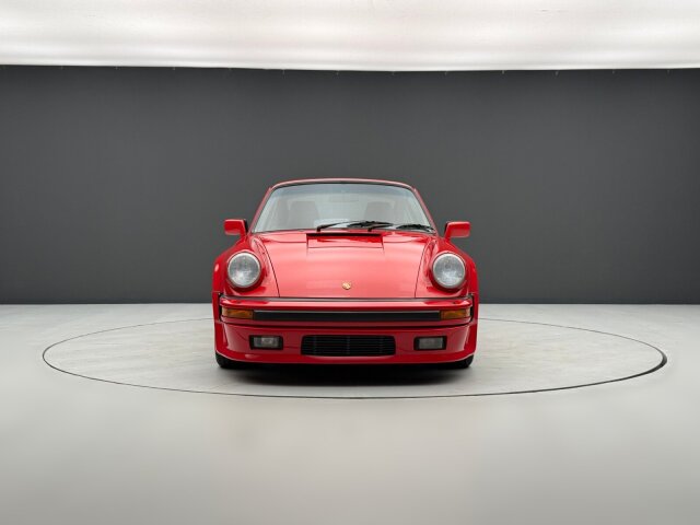 Porsche 930