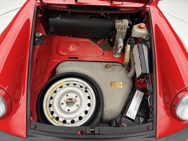 Porsche 930