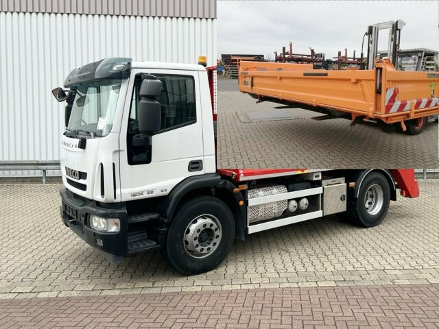 IvecoEuroCargo ML190EL32 4x2