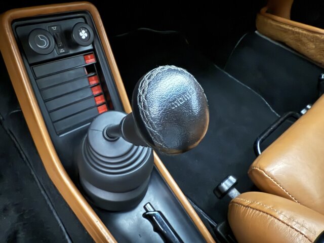 Porsche 930