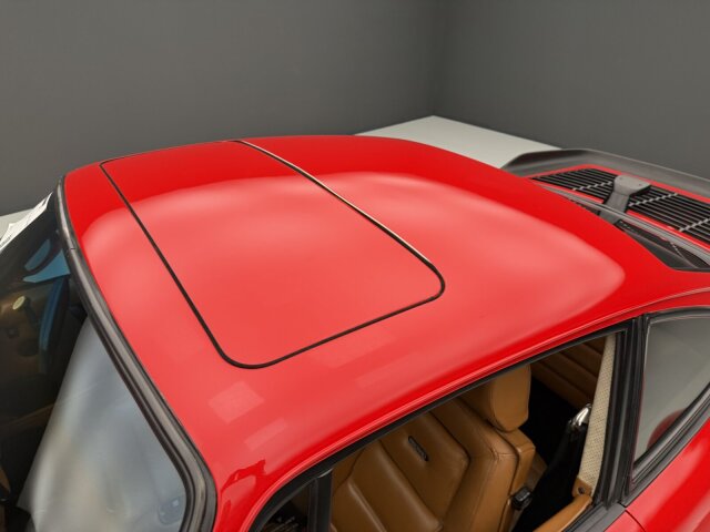 Porsche 930