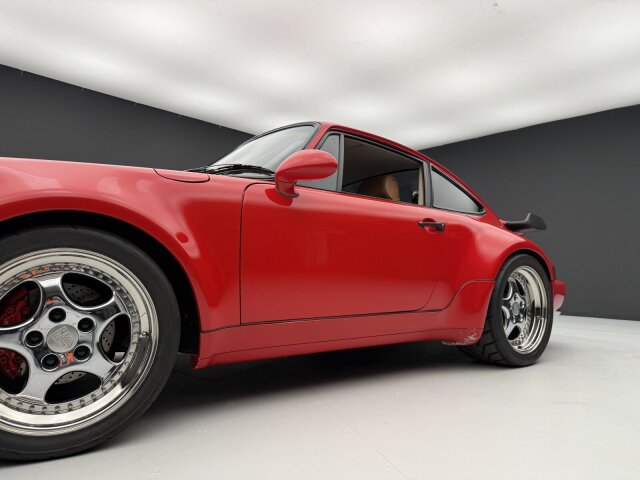 Porsche 930