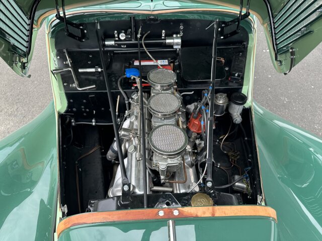 BMW 327