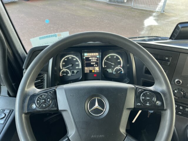 Mercedes-Benz Arocs