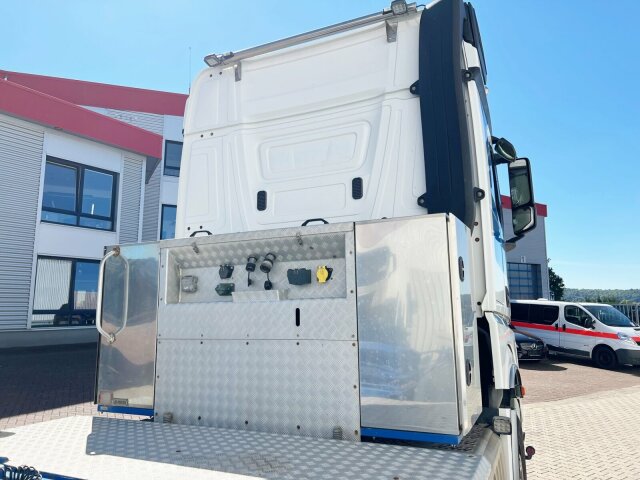 Mercedes-Benz Arocs