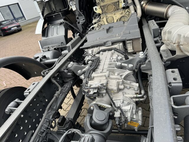 DAIMLER-BENZ Arocs