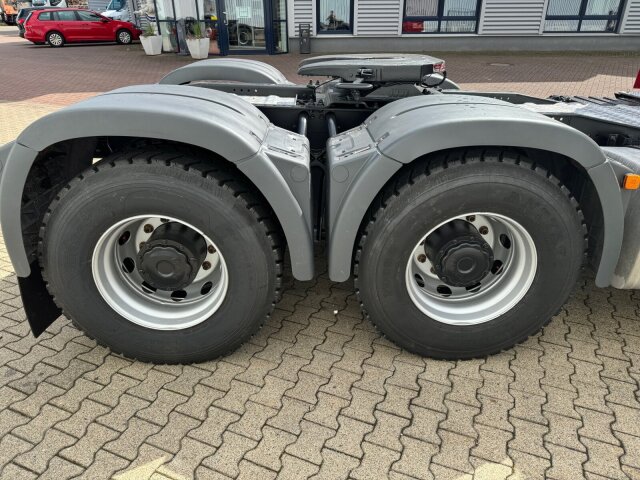 MAN TGX