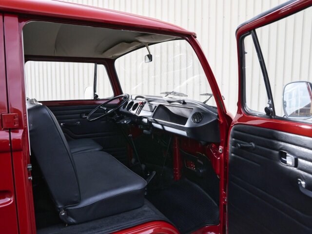 VOLKSWAGEN-VW T2