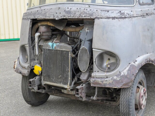 MERCEDES-BENZ 319