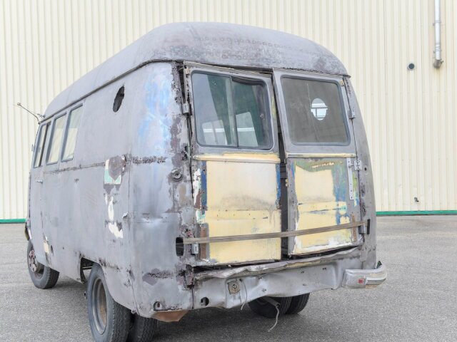 MERCEDES-BENZ 319