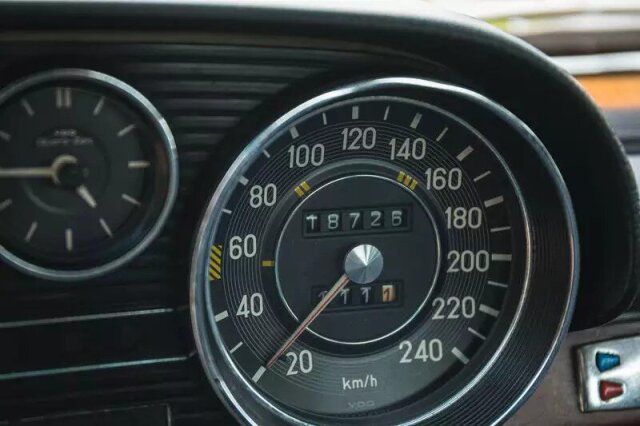 MERCEDES-BENZ 280