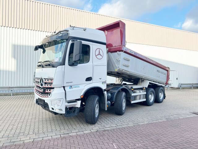 Mercedes-BenzArocs 3258 LK 8x4/4, Retarder, Stahlmulde ca. 14m³, hydr. Heckklappenöffnung
