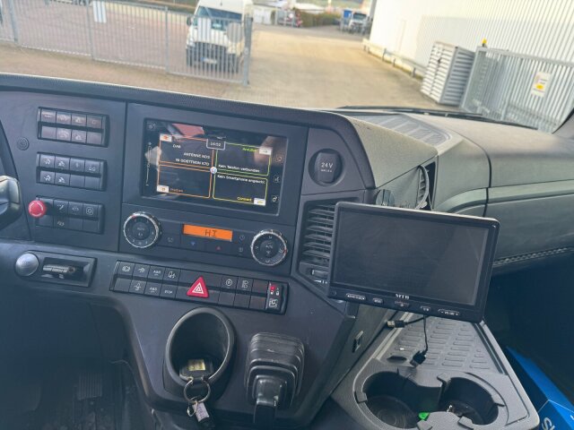 Mercedes-Benz Arocs