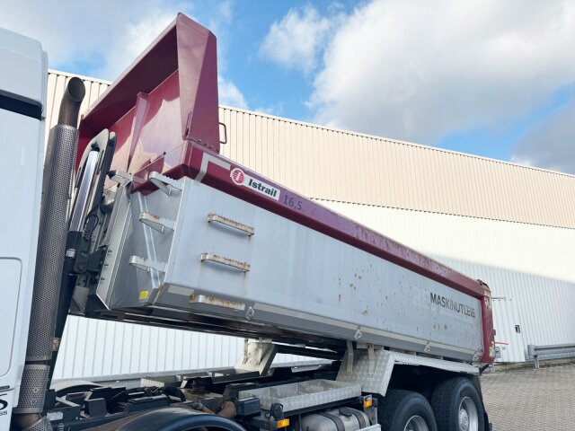 Mercedes-Benz Arocs