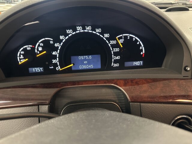 Mercedes-Benz S 500