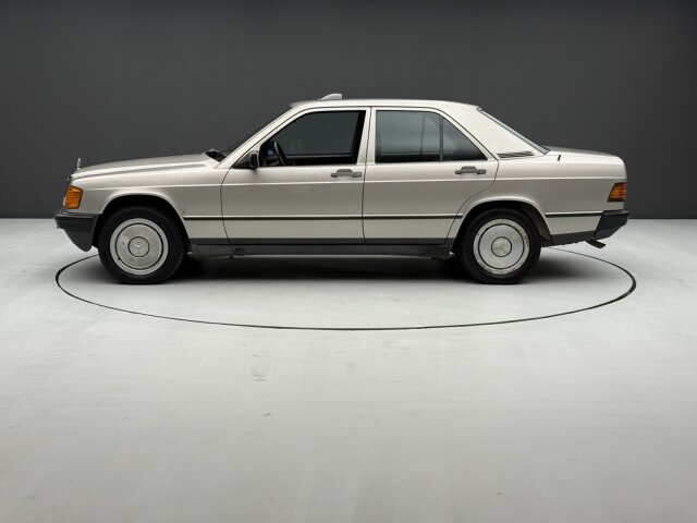 Mercedes-Benz 190 E