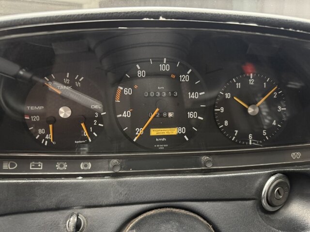 Mercedes-Benz 300