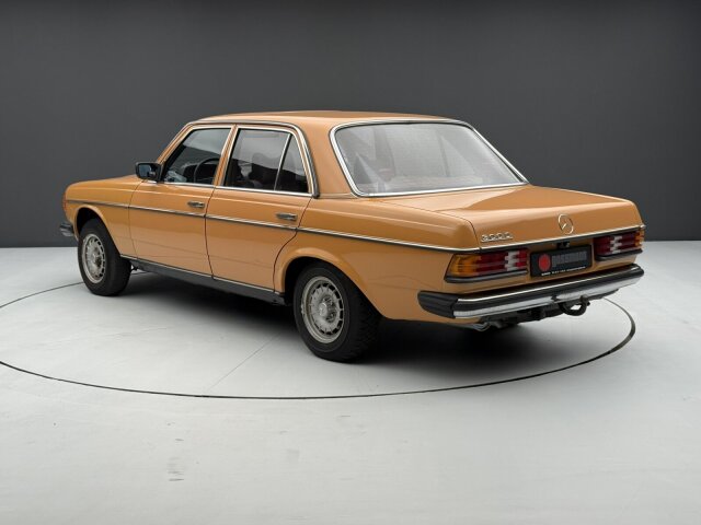 Mercedes-Benz 300