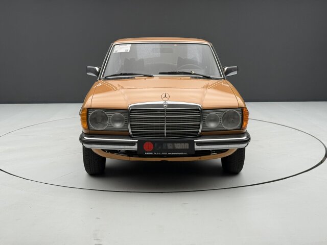 Mercedes-Benz 300