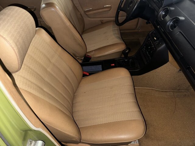 Mercedes-Benz 200