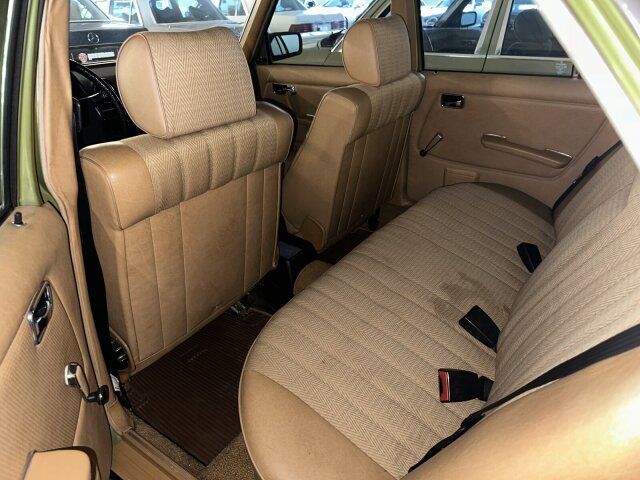 Mercedes-Benz 200