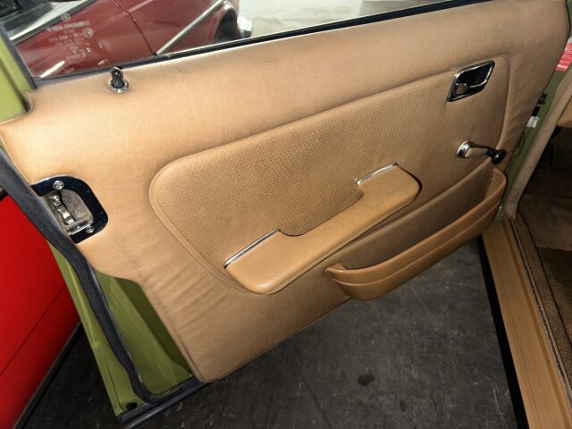 Mercedes-Benz 200