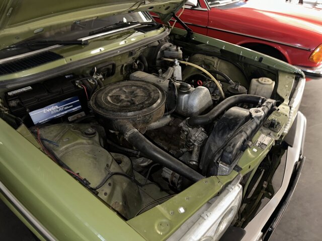 Mercedes-Benz 200