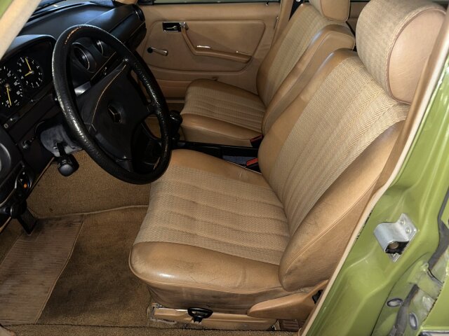 Mercedes-Benz 200