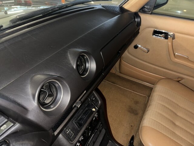 Mercedes-Benz 200