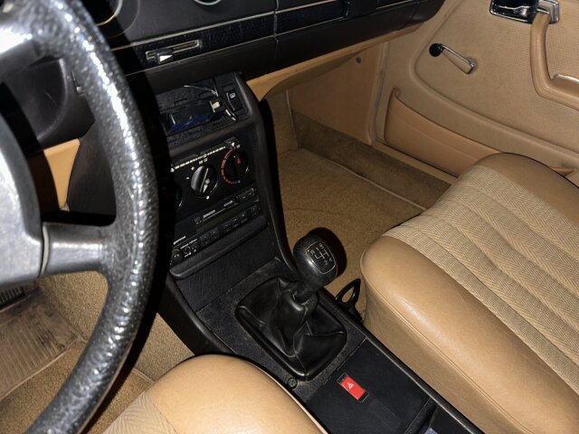 Mercedes-Benz 200