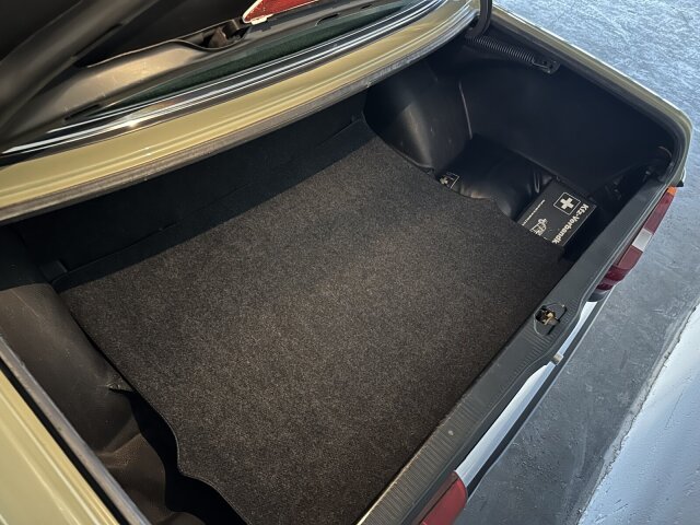 Mercedes-Benz 200