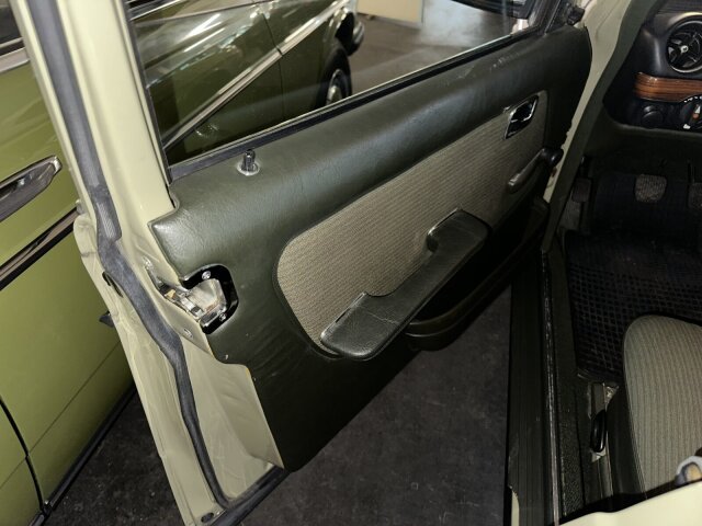 Mercedes-Benz 200