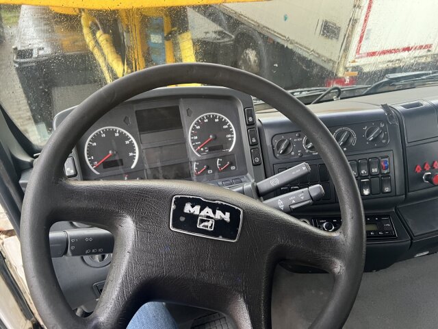 MAN TGA