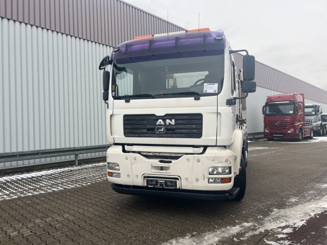 MAN TGA