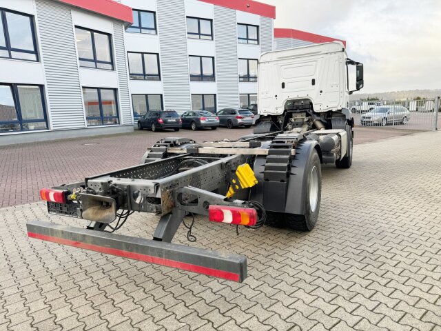 Mercedes-Benz Arocs