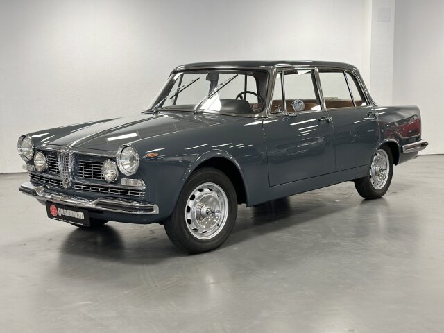 Alfa Romeo2600 Berlina Tipo 106