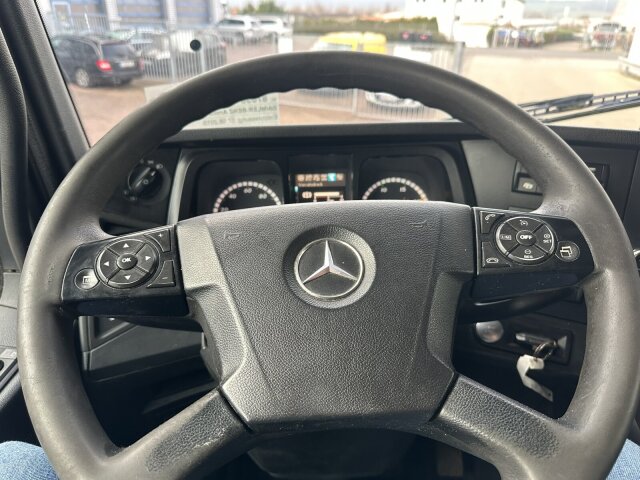 Mercedes-Benz Arocs