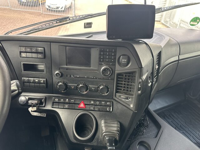 Mercedes-Benz Arocs