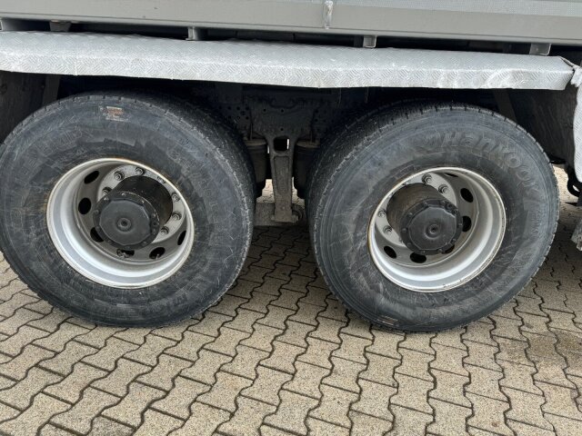 Mercedes-Benz Arocs