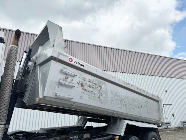Mercedes-Benz Arocs