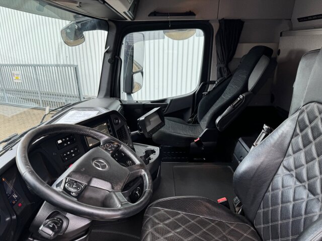 Mercedes-Benz Arocs