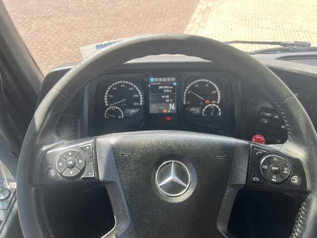 Mercedes-Benz Arocs