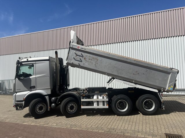 Mercedes-Benz Arocs