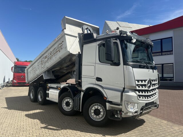 Mercedes-Benz Arocs