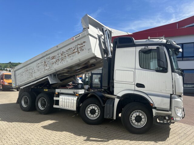Mercedes-Benz Arocs