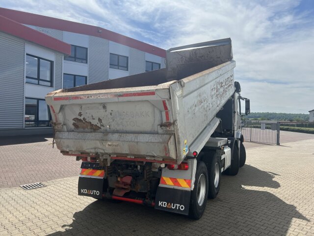 Mercedes-Benz Arocs