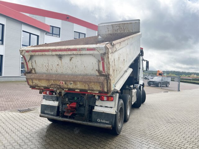 Mercedes-Benz Arocs