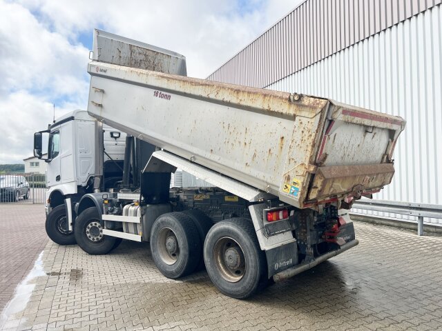 Mercedes-Benz Arocs