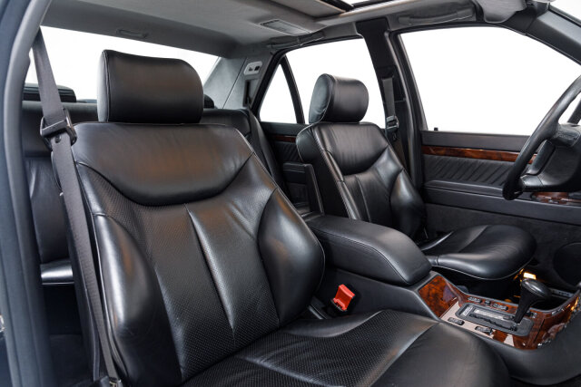 Mercedes-Benz S 500