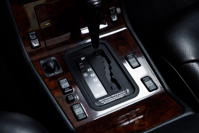 Mercedes-Benz S 500